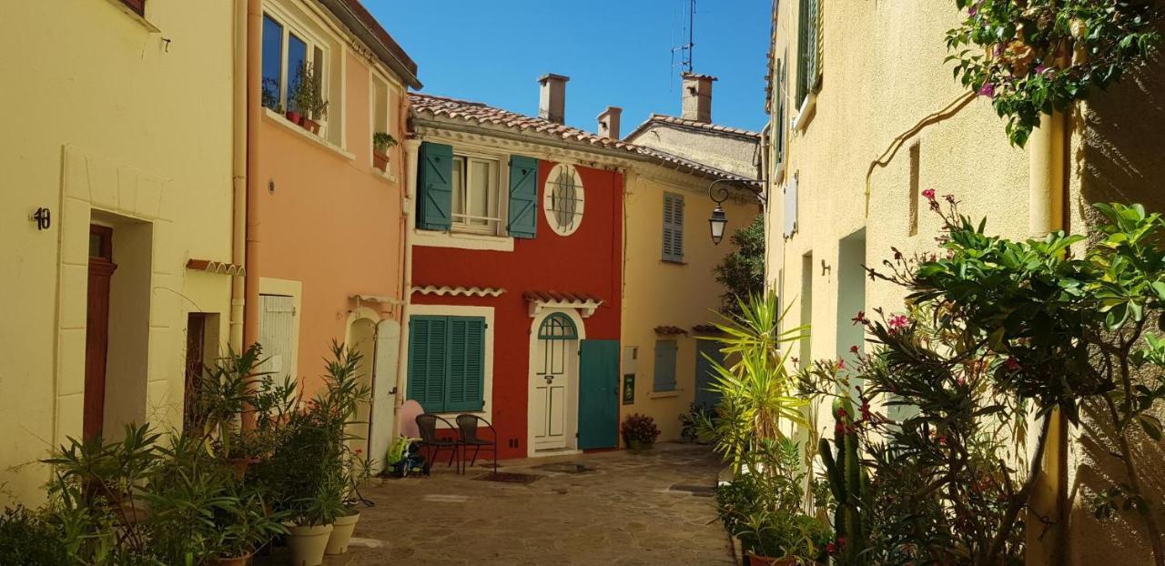 L'Odyssée Provençale: Charming Duplex with Medieval Village Views Bormes-les-Mimosas Exterior photo